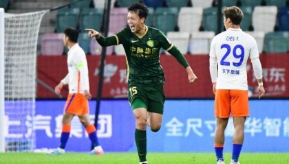 v站-京媒：京鲁战裁判毁掉经典对决 国安成蒙冤一方