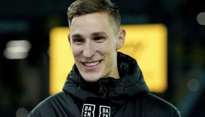 施洛特贝克：拜仁目前已拉开积分差距；为拿亚军庆祝很困难